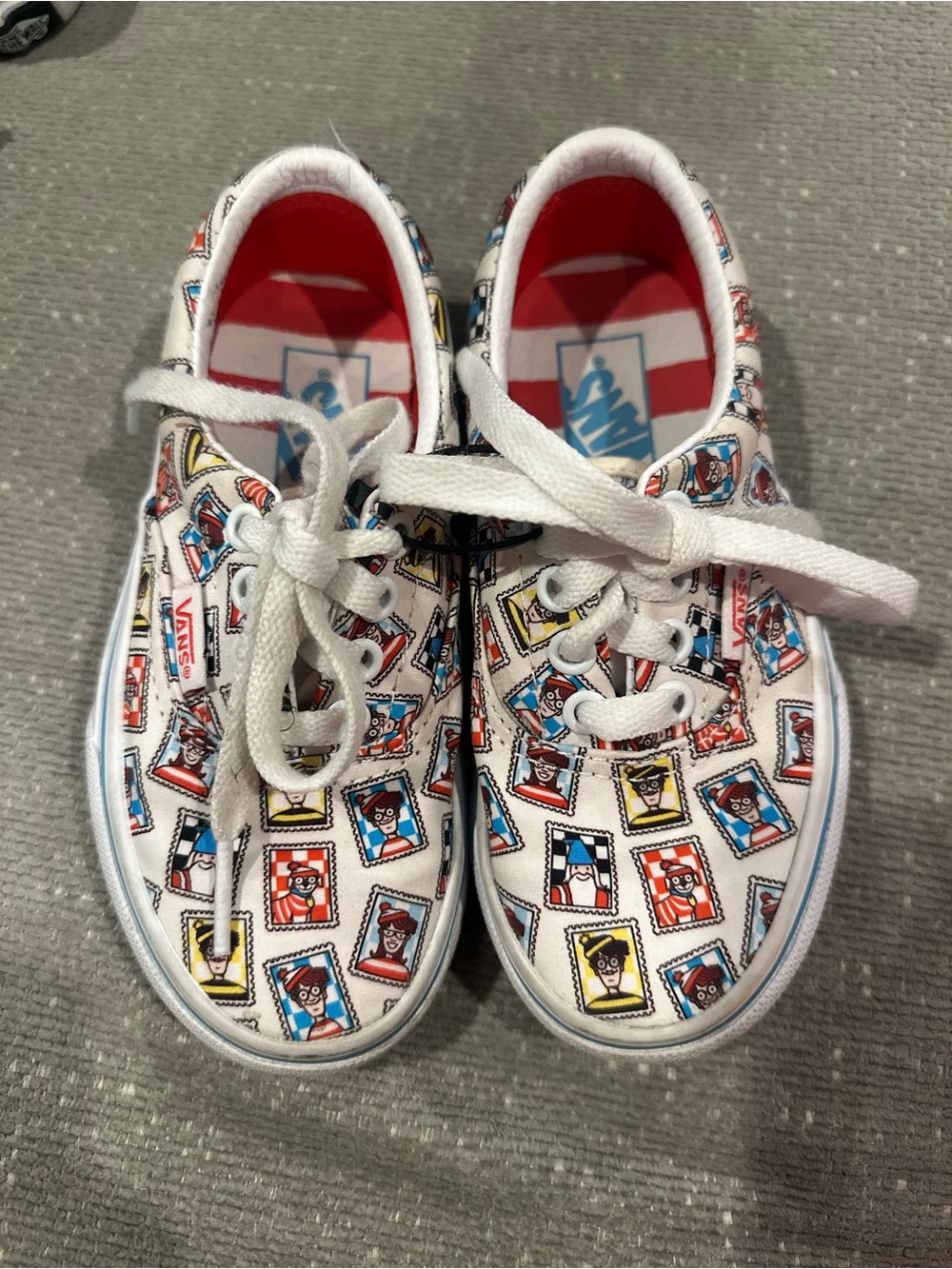 Vans Kids White 'Where's Waldo' Printed Low Top Sneakers 10.5